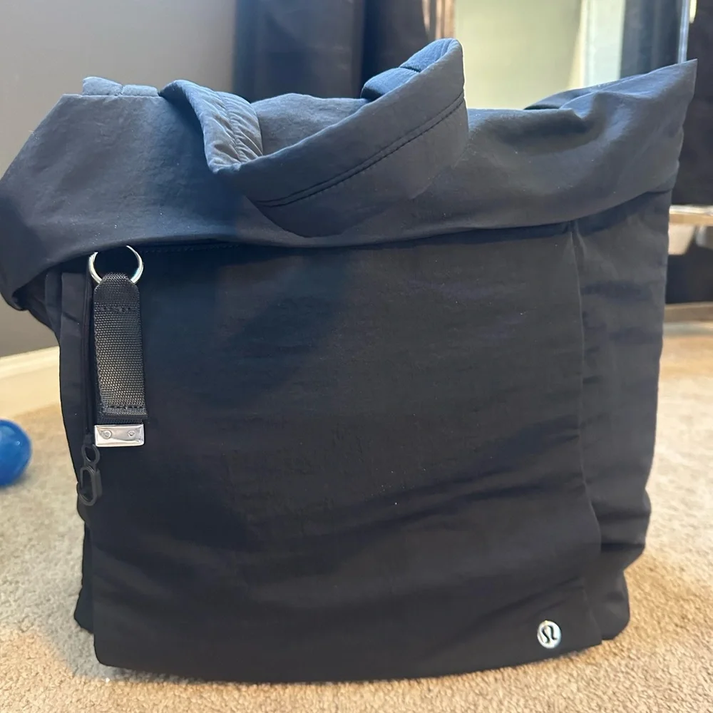 lululemon athletica Black Shoulder Tote Bag